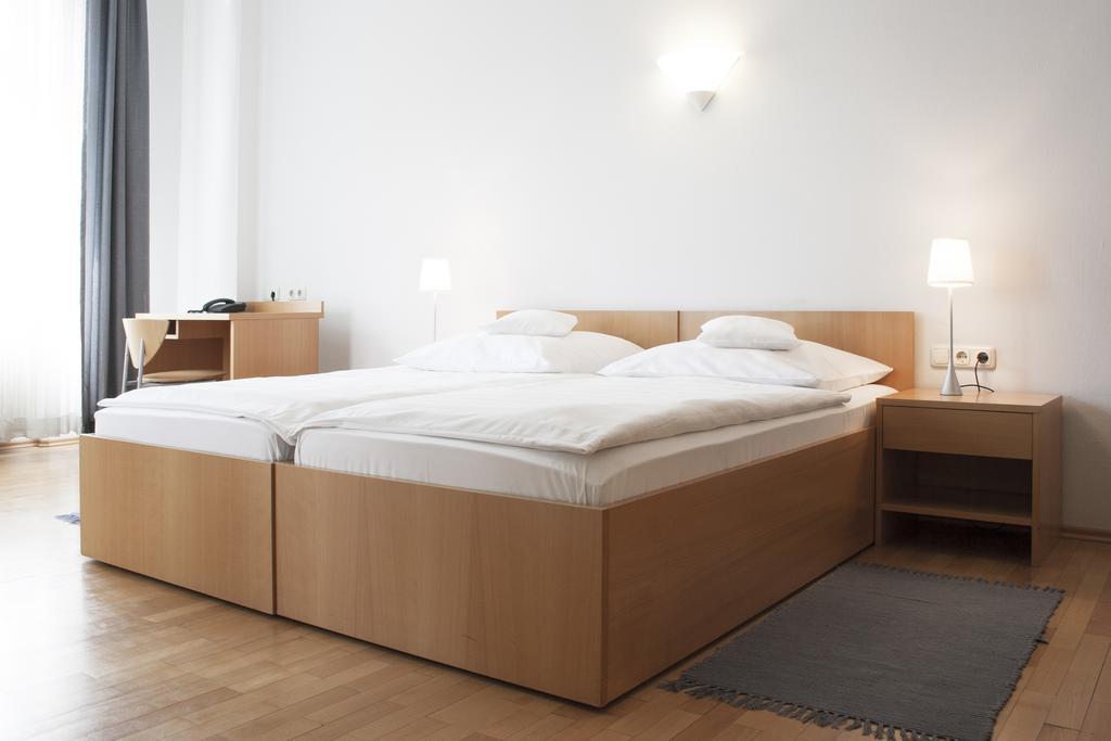 Hotel Zum Scheppen Eck Βιζμπάντεν Εξωτερικό φωτογραφία