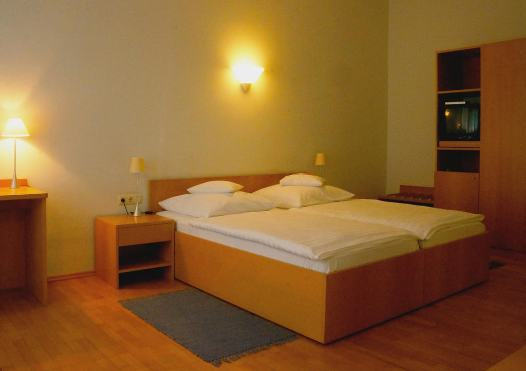 Hotel Zum Scheppen Eck Βιζμπάντεν Δωμάτιο φωτογραφία