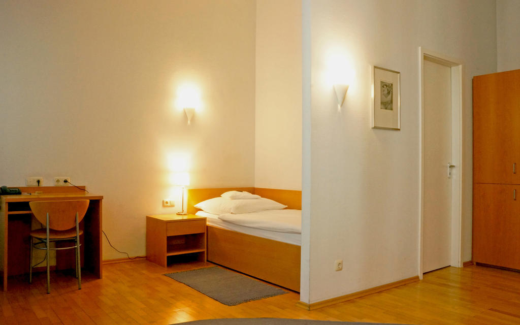 Hotel Zum Scheppen Eck Βιζμπάντεν Δωμάτιο φωτογραφία